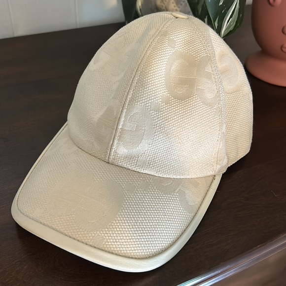 Gucci Logo Baseball Cap White Small - Picture 11 of 13